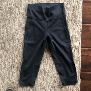 Lululemon crop pant with see through side detail